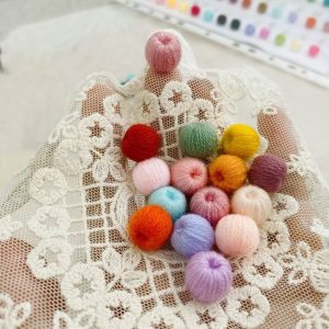20pcs 12mm Colorful Winding Ball Acrylic Fibers Beads
