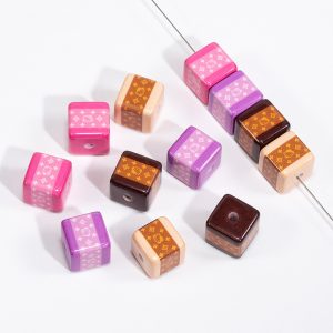 10pcs 15mm LV Monogram Hello Kity Printed Acrylic Square Beads