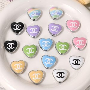 10pcs 19mm Silver Rim Designer Brand Printed Heart Acrylic Beads